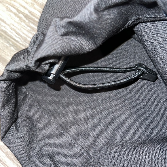 Fjallraven abisko shade pants. Size 36. NWT - Picture 6 of 6